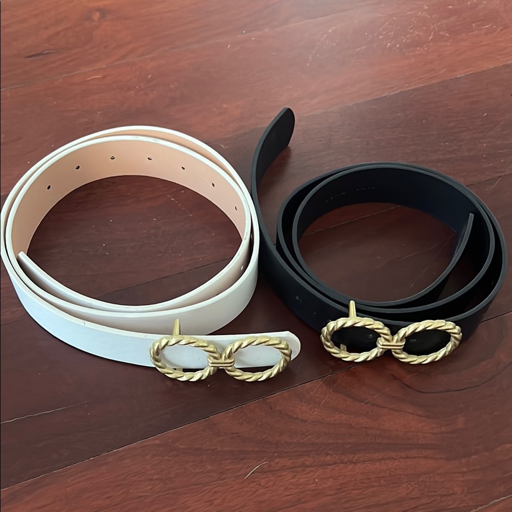 3/$30✨ Black and White Belt Set with Gold Buckles